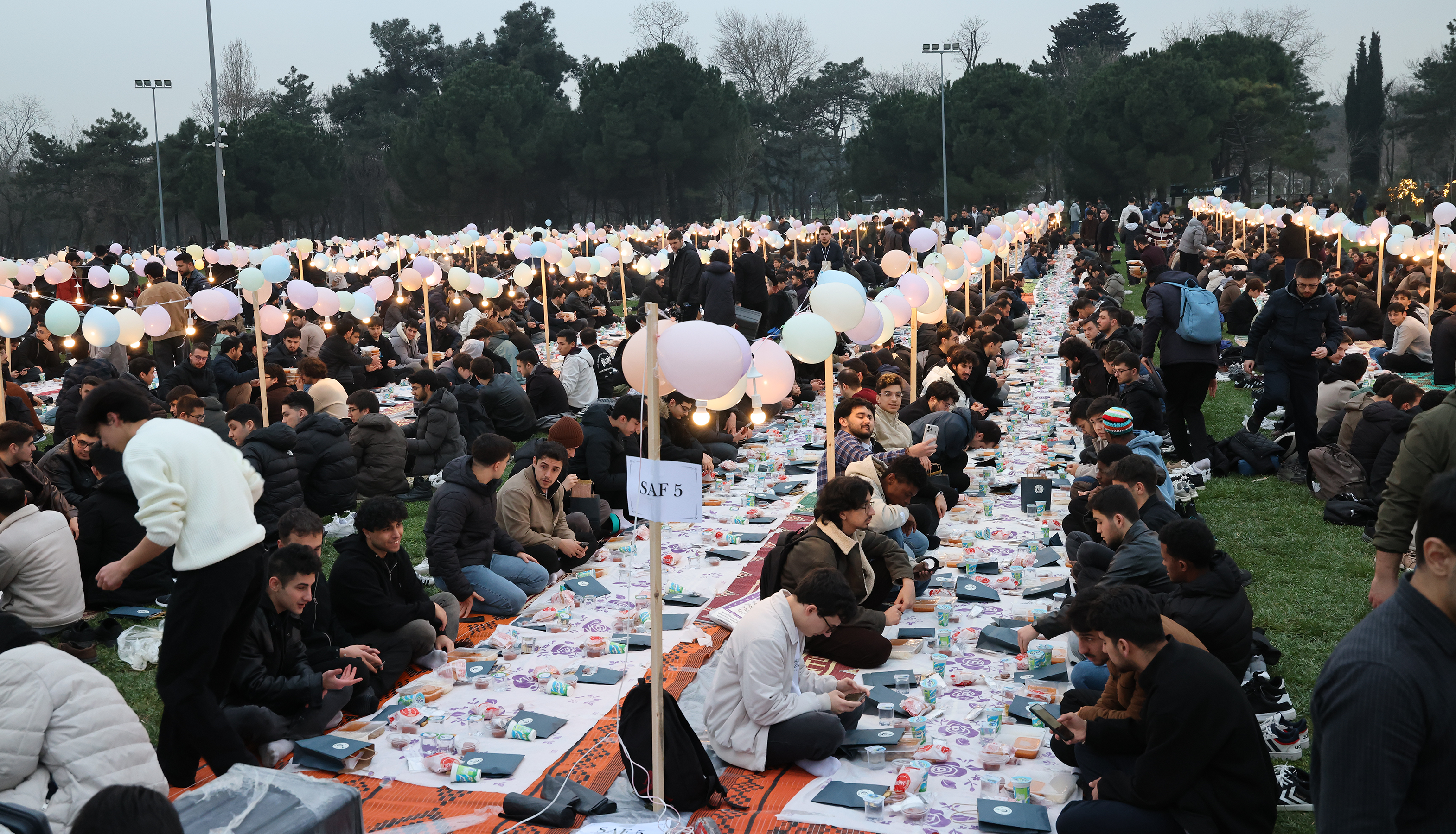 YTÜ FARK Kulübü YTÜ iftarında 5 bin kişi gönül sofrası kurdu