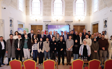 F-35 için görünmezlik polimeri geliştiren Ergun Kırlıkovalı ile Prof. Dr. Murat Taş YTÜ'de